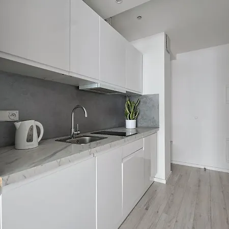 Urbannestgroup - Old Town S17