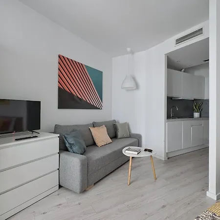 Urbannestgroup - Old Town S17 Apartament